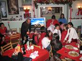 events/2006-12-22_moms_xmas_party/IMG_2814_800.jpg