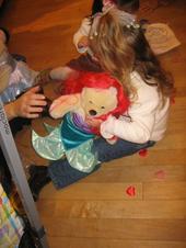 tulia/2006-12-14_build_a_bear/IMG_2395_800.jpg